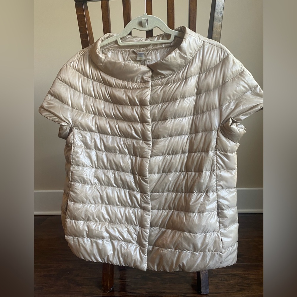 Herno Emilia Cap Sleeve Ultra Light Puffer Vest - Picture 2 of 16